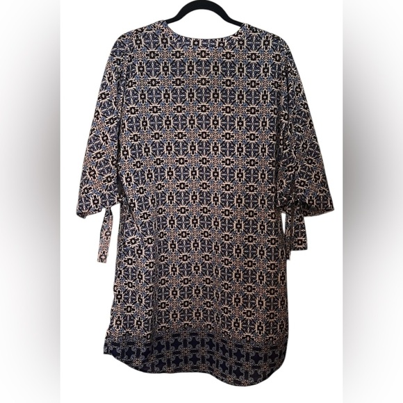 Umgee Blue and Tan Dress/Swimsuit Cover on Playful Pattern Size L - Picture 7 of 8